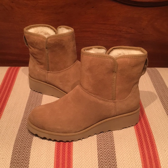UGG Shoes - Ugg Kristen Wedge Narrow Fit Chestnut Mini